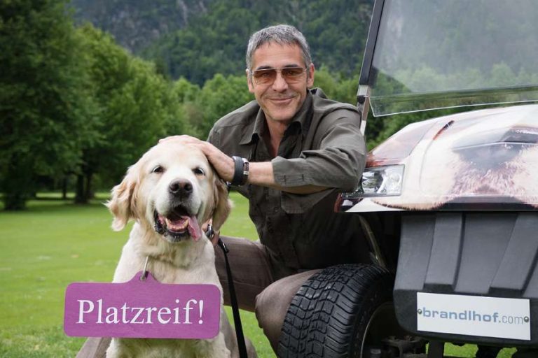 Golfen mit Hund ⛳ Golfurlaub im hundefreundlichen Golfhotel Salzburg